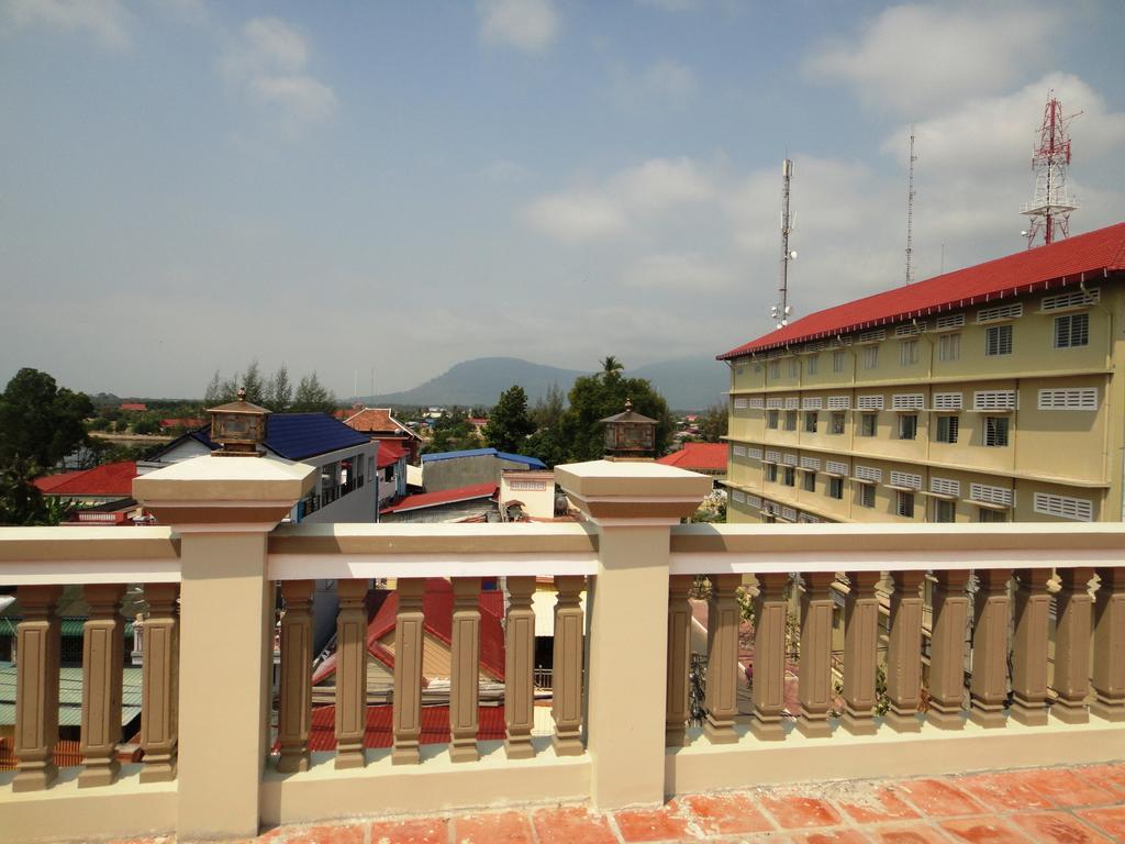 Borey Vatanac Guesthouse Kampot Bagian luar foto