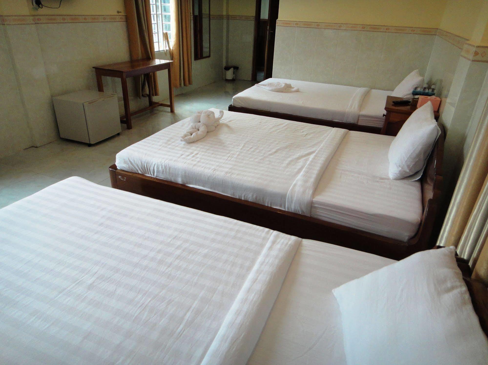 Borey Vatanac Guesthouse Kampot Bagian luar foto